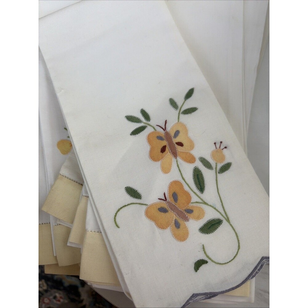 Lot of 6 Vintage Appliqued Flowers Pansy Embroidered Tea Towels